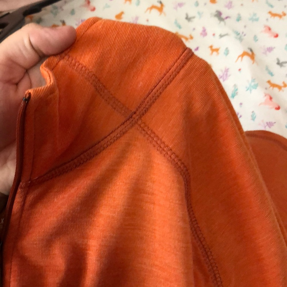 Lightweight Pullover - Picture 4 of 4